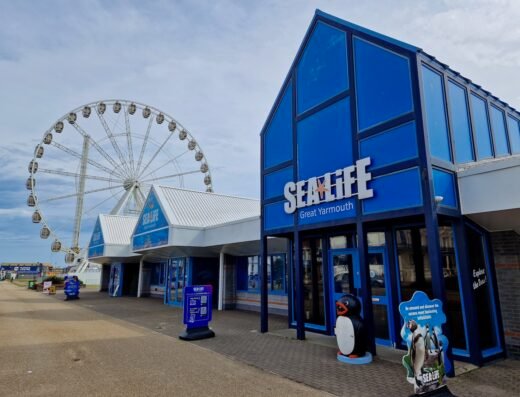 Sea Life Great Yarmouth exterior with wheel in the background